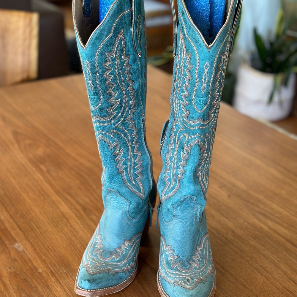 Ariat Teal Blue Embroidered Western Heeled Boots